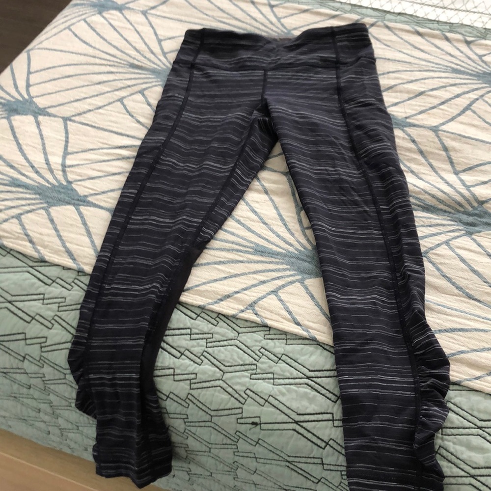 Lululemon yoga pants